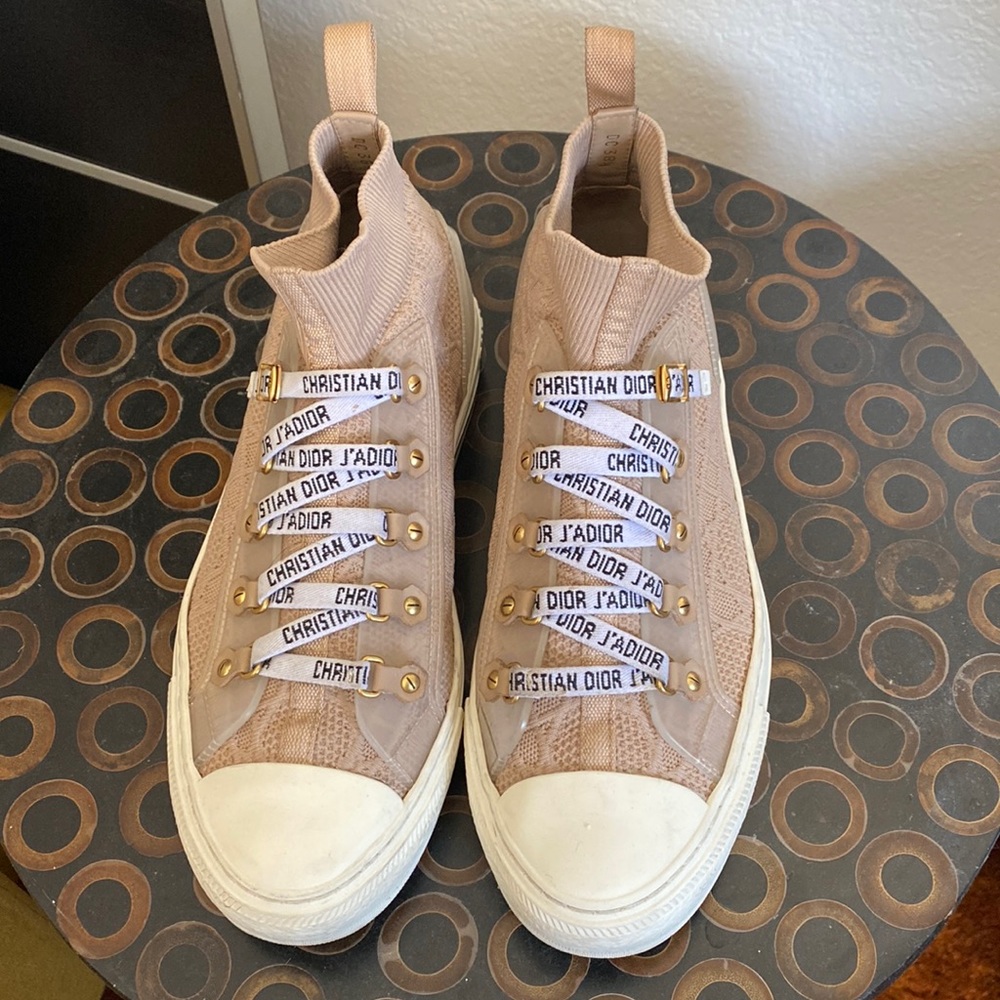 DIOR WALK’N’DIOR High Top Nude Sneakers EU38.5